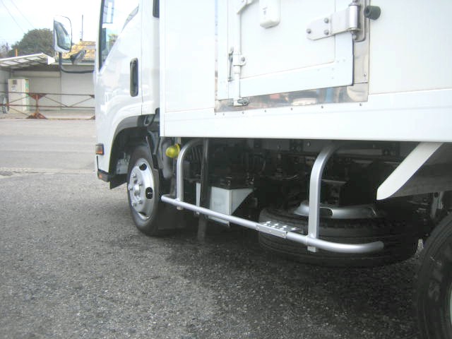 いすゞ エルフ 小型 冷蔵冷凍バン TPG-NLR85AN(100581) 14枚目