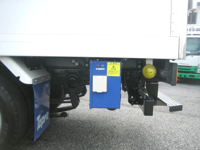 いすゞ エルフ 小型 冷蔵冷凍バン TPG-NLR85AN(100581) 19枚目