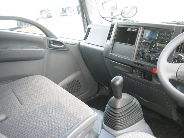 いすゞ エルフ 小型 冷蔵冷凍バン TPG-NLR85AN(100581) 29枚目