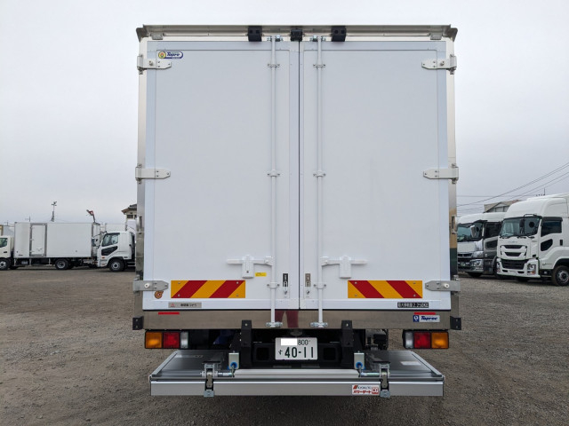 三菱ふそう ファイター 中型 冷蔵冷凍バン 2KG-FK65F(100682) 5枚目