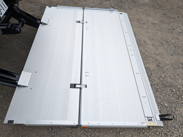 三菱ふそう ファイター 中型 冷蔵冷凍バン 2KG-FK65F(100682) 9枚目