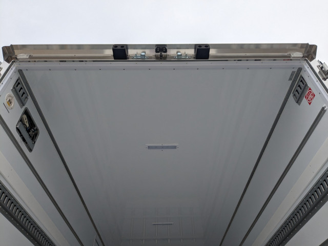 三菱ふそう ファイター 中型 冷蔵冷凍バン 2KG-FK65F(100682) 12枚目