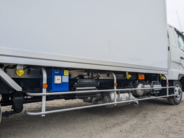 三菱ふそう ファイター 中型 冷蔵冷凍バン 2KG-FK65F(100682) 34枚目