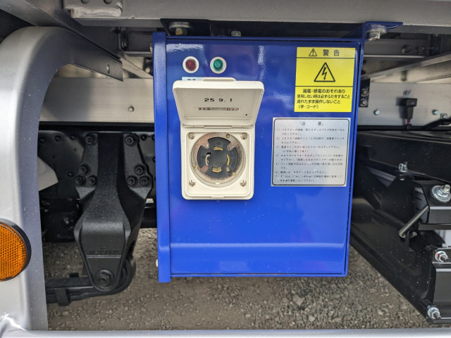 三菱ふそう ファイター 中型 冷蔵冷凍バン 2KG-FK65F(100682) 35枚目