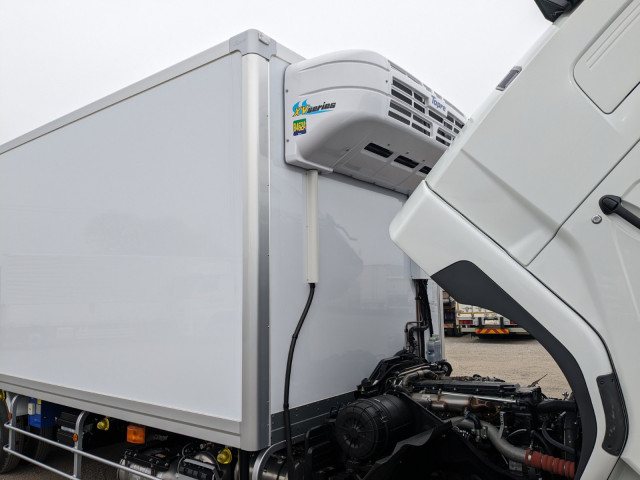 三菱ふそう ファイター 中型 冷蔵冷凍バン 2KG-FK65F(100682) 48枚目