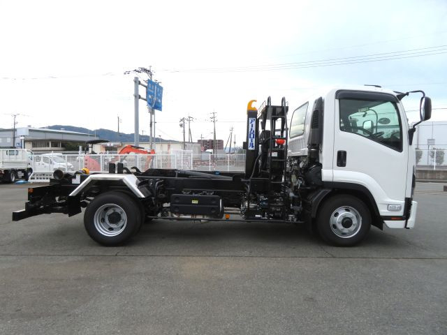 いすゞ フォワード 中型 コンテナ専用車 2RG-FRR90S4(100684) 5枚目