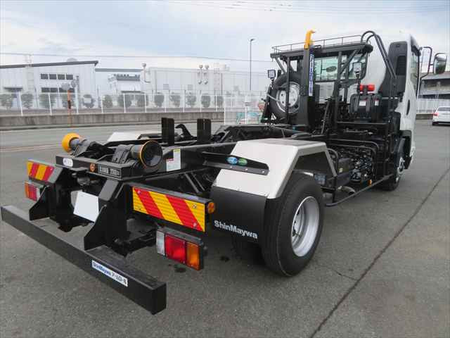 いすゞ フォワード 中型 コンテナ専用車 2RG-FRR90S4(100684) 6枚目