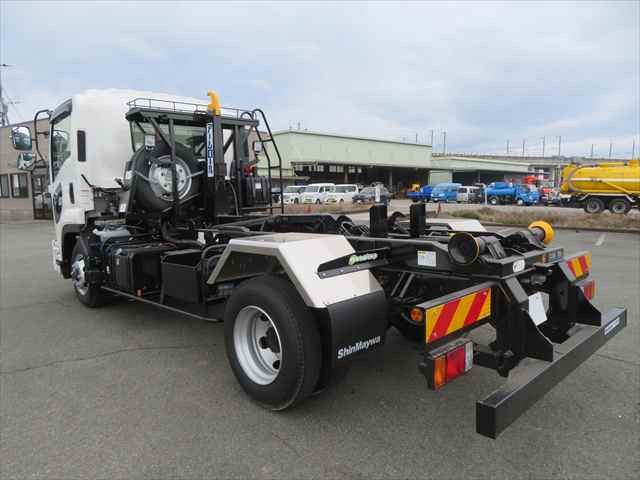 いすゞ フォワード 中型 コンテナ専用車 2RG-FRR90S4(100684) 8枚目