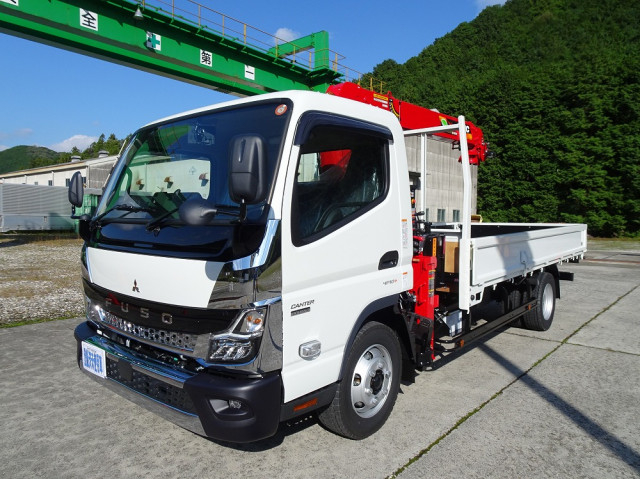 三菱ふそう キャンター 小型 平ボディ（クレーン付） 2PG-FEB90(100685) 1枚目
