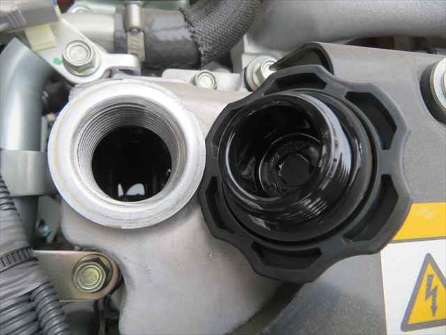 いすゞ フォワード 中型 コンテナ専用車 2RG-FRR90S4(100684) 13枚目