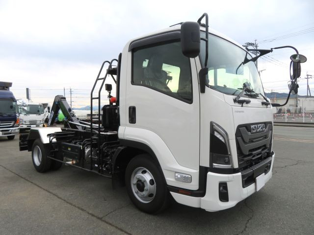 いすゞ フォワード 中型 コンテナ専用車 2RG-FRR90S4(100684) 20枚目