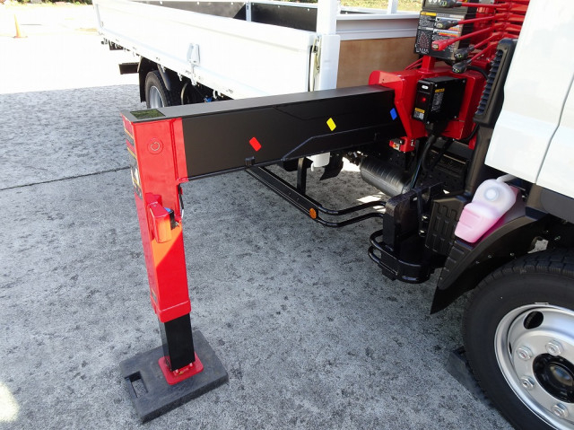 三菱ふそう キャンター 小型 平ボディ（クレーン付） 2PG-FEB90(100685) 14枚目