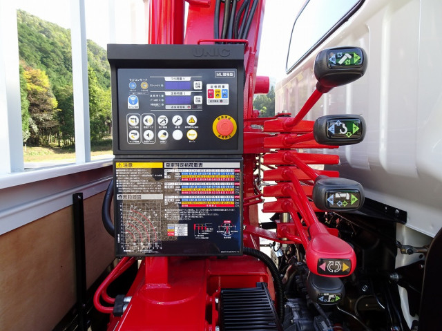 三菱ふそう キャンター 小型 平ボディ（クレーン付） 2PG-FEB90(100685) 16枚目