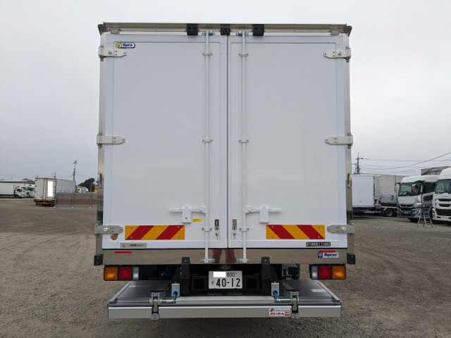 三菱ふそう ファイター 中型 冷蔵冷凍バン 2KG-FK65F(100688) 5枚目