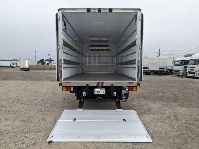 三菱ふそう ファイター 中型 冷蔵冷凍バン 2KG-FK65F(100688) 8枚目