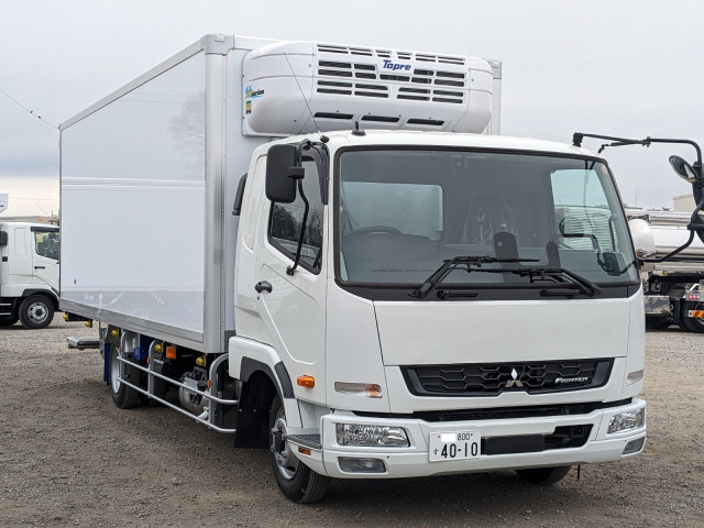 三菱ふそう ファイター 中型 冷蔵冷凍バン 2KG-FK65F(100689) 2枚目