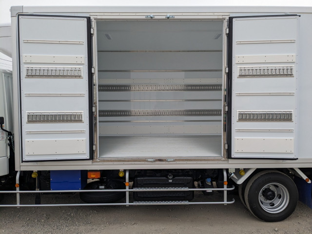 三菱ふそう ファイター 中型 冷蔵冷凍バン 2KG-FK65F(100688) 28枚目