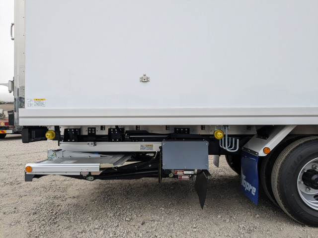 三菱ふそう ファイター 中型 冷蔵冷凍バン 2KG-FK65F(100688) 30枚目