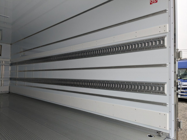 三菱ふそう ファイター 中型 冷蔵冷凍バン 2KG-FK65F(100689) 19枚目