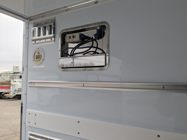 三菱ふそう ファイター 中型 冷蔵冷凍バン 2KG-FK65F(100689) 21枚目