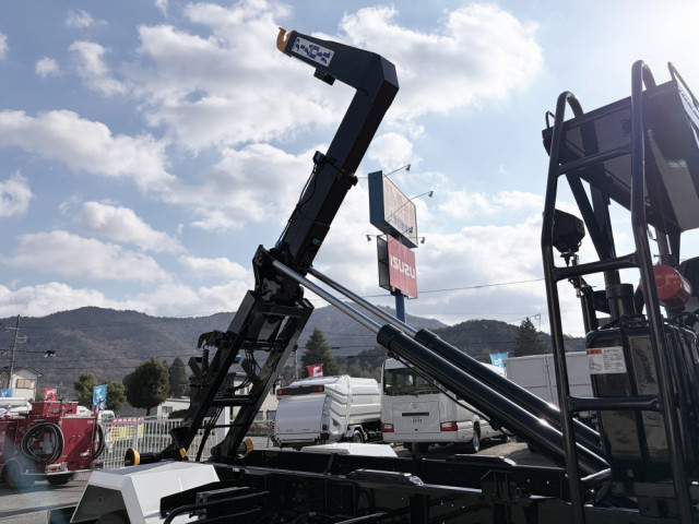 三菱ふそう キャンター 小型 コンテナ専用車 2PG-FEB90(100691) 16枚目