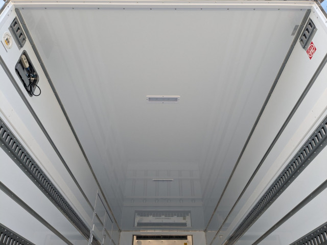 三菱ふそう ファイター 中型 冷蔵冷凍バン 2KG-FK65F(100692) 16枚目