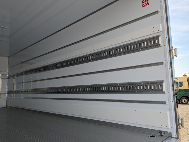 三菱ふそう ファイター 中型 冷蔵冷凍バン 2KG-FK65F(100692) 21枚目