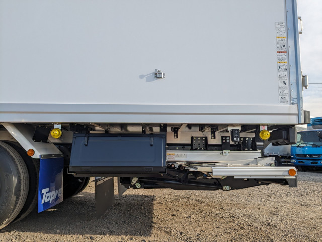 三菱ふそう ファイター 中型 冷蔵冷凍バン 2KG-FK65F(100692) 23枚目