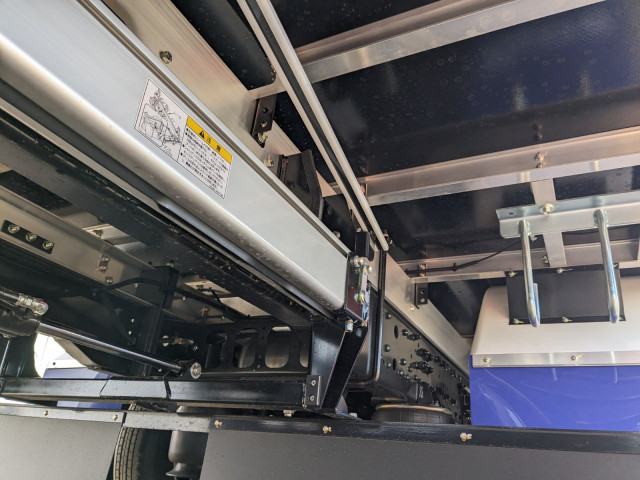 三菱ふそう ファイター 中型 冷蔵冷凍バン 2KG-FK65F(100692) 33枚目