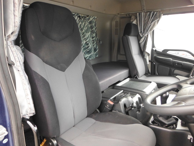日野 プロフィア 大型 トラクタ LKG-SH1EDAG(1477) 21枚目