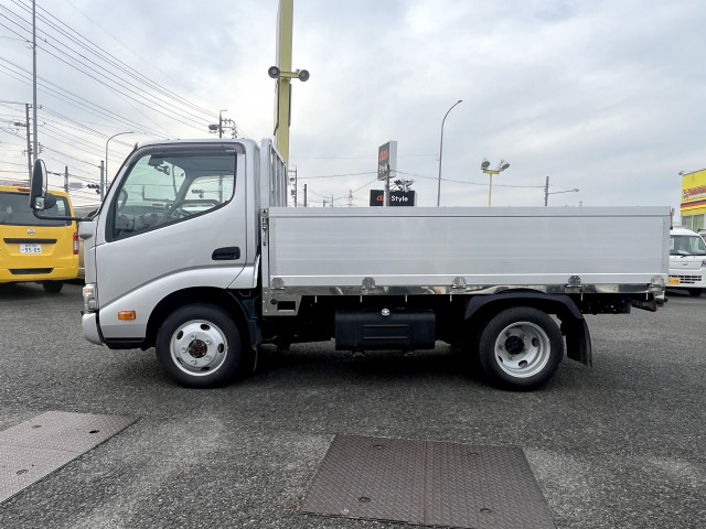 トヨタ ダイナ 小型 平ボディ 2DG-XZC675(100741) 3枚目