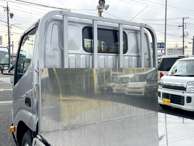 トヨタ ダイナ 小型 平ボディ 2DG-XZC675(100741) 11枚目