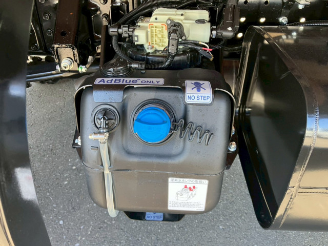 三菱ふそう キャンター 小型 平ボディ（クレーン付） 2PG-FEB90(100742) 28枚目