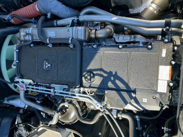 三菱ふそう スーパーグレート 大型 トラクタ 2RG-FP84VER(100743) 9枚目