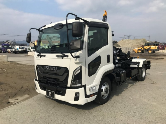 いすゞ フォワード 中型 コンテナ専用車 2RG-FRR90S4(100744) 2枚目