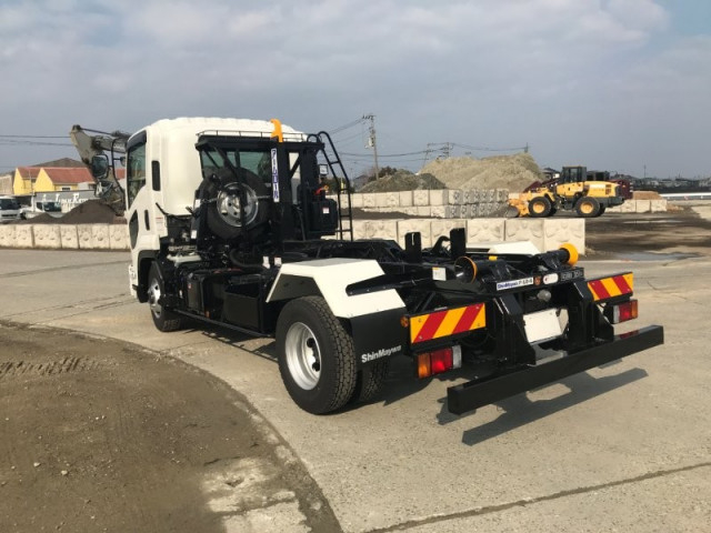 いすゞ フォワード 中型 コンテナ専用車 2RG-FRR90S4(100744) 3枚目