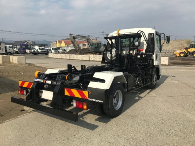 いすゞ フォワード 中型 コンテナ専用車 2RG-FRR90S4(100744) 4枚目