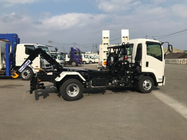 いすゞ フォワード 中型 コンテナ専用車 2RG-FRR90S4(100744) 6枚目