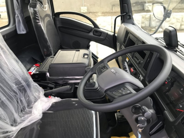 いすゞ フォワード 中型 コンテナ専用車 2RG-FRR90S4(100744) 8枚目