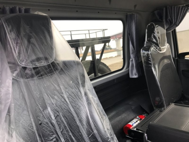 いすゞ フォワード 中型 コンテナ専用車 2RG-FRR90S4(100744) 9枚目