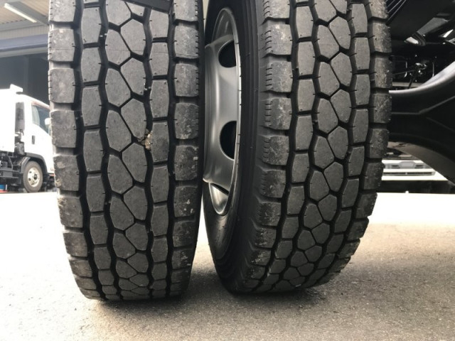 いすゞ フォワード 中型 コンテナ専用車 2RG-FRR90S4(100744) 29枚目