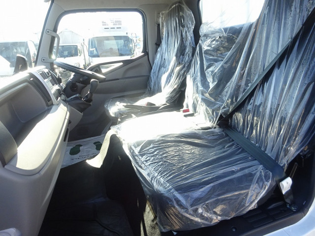 Mitsubishi Fuso canter Small Flat body 2PG-FEB80(100746) 33枚目