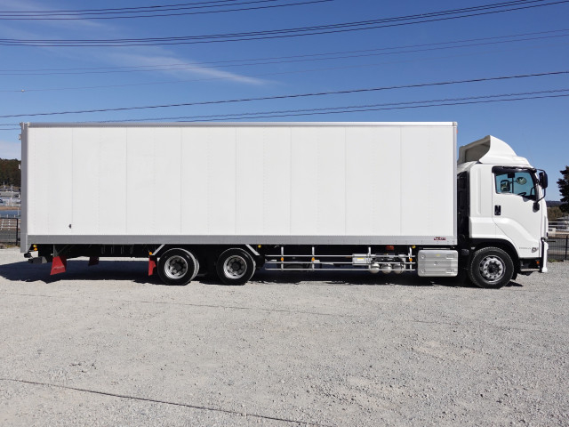 いすゞ ギガ 大型 冷蔵冷凍バン 2PG-CXY77DJ(100751) 10枚目