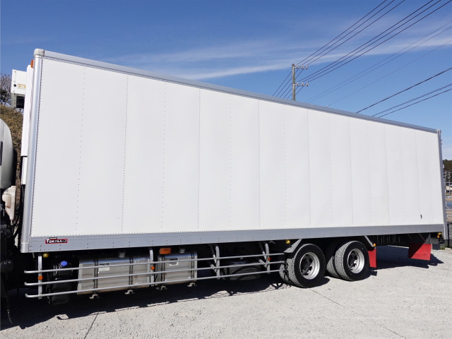 いすゞ ギガ 大型 冷蔵冷凍バン 2PG-CXY77DJ(100751) 15枚目