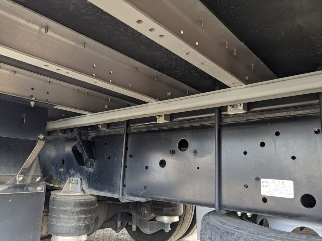 いすゞ ギガ 大型 ウィング 2PG-CYJ77D(100750) 22枚目