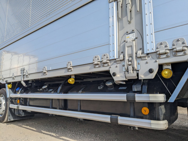 いすゞ ギガ 大型 ウィング 2PG-CYJ77D(100750) 26枚目