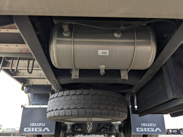 いすゞ ギガ 大型 ウィング 2PG-CYJ77D(100750) 32枚目