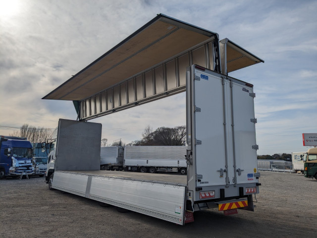 いすゞ ギガ 大型 ウィング 2PG-CYJ77D(100750) 37枚目