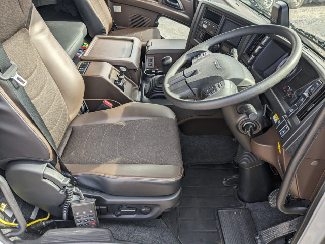 いすゞ ギガ 大型 ウィング 2PG-CYJ77D(100750) 38枚目