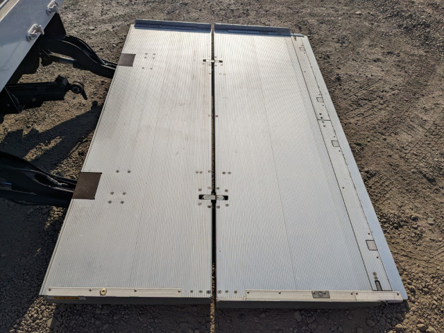 日野 レンジャー 中型 ウィング 2KG-FD2ABG(100756) 9枚目